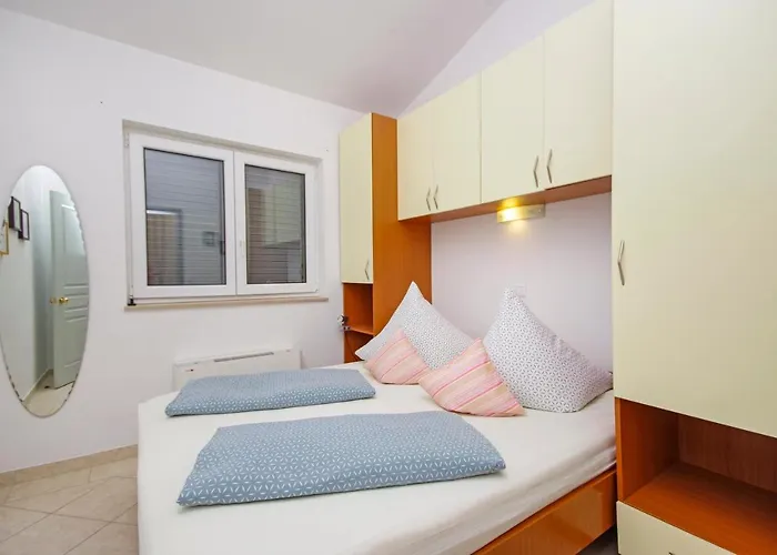 Matanovi Dvori Md Apartment Makarska