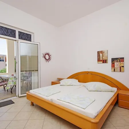 Matanovi Dvori Md * 马卡尔斯卡